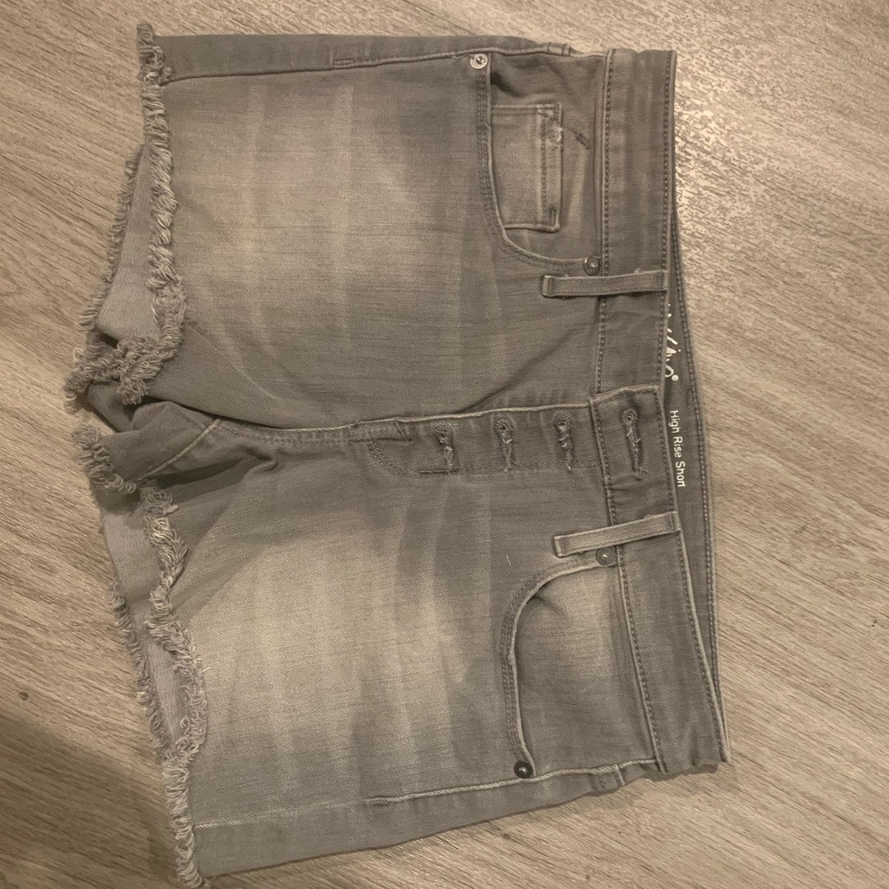 Women’s grey denim shorts